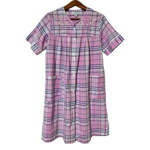 Miss Elaine Seersucker Nightgown Size M Pink House Dress Grannycore‎ Robe